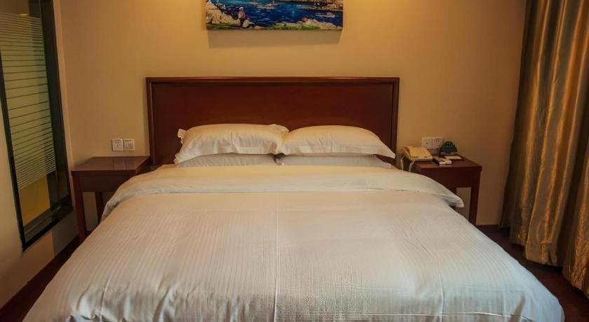 Greentree Inn Wuhu Fangte Second Phase Nanxiang Wanshang Express Hotel Экстерьер фото