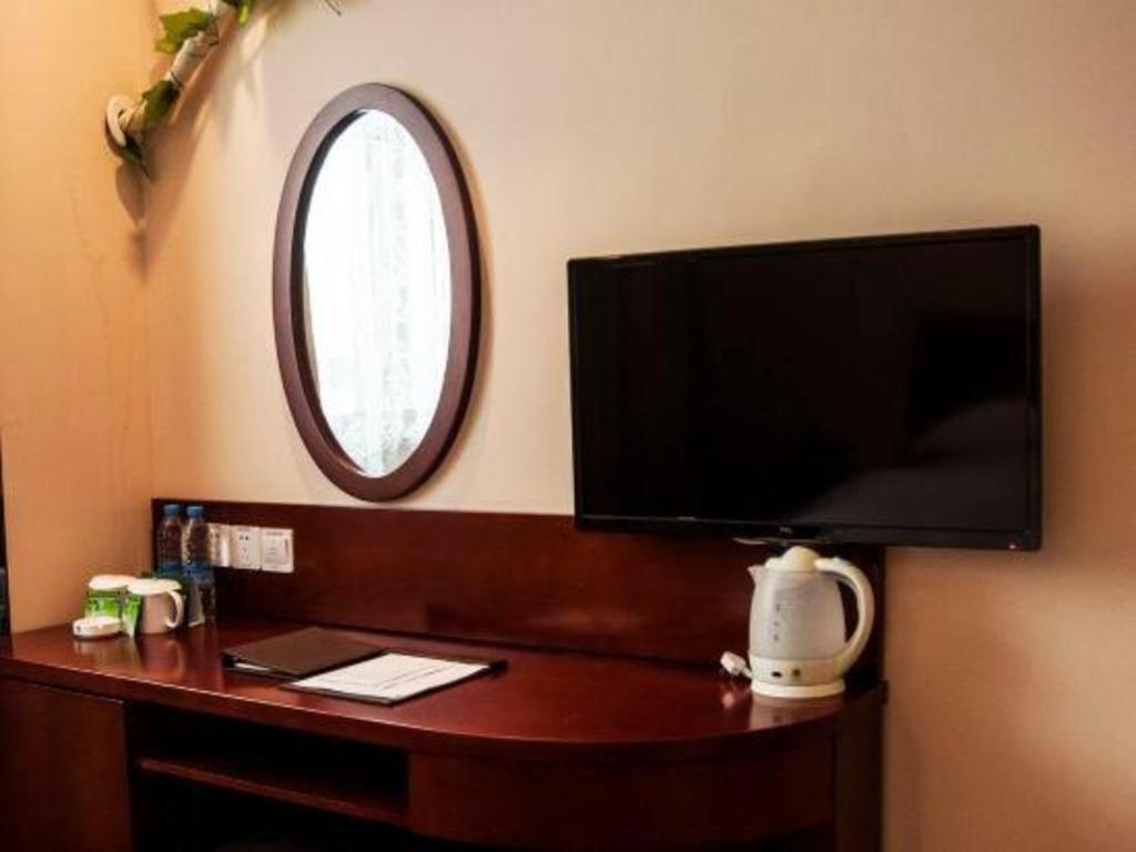 Greentree Inn Wuhu Fangte Second Phase Nanxiang Wanshang Express Hotel Экстерьер фото